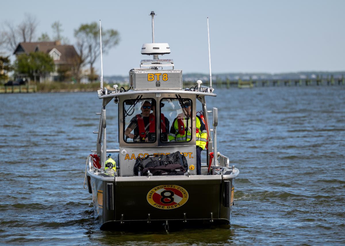 Annapolis Neck Launches Dive Boat 8