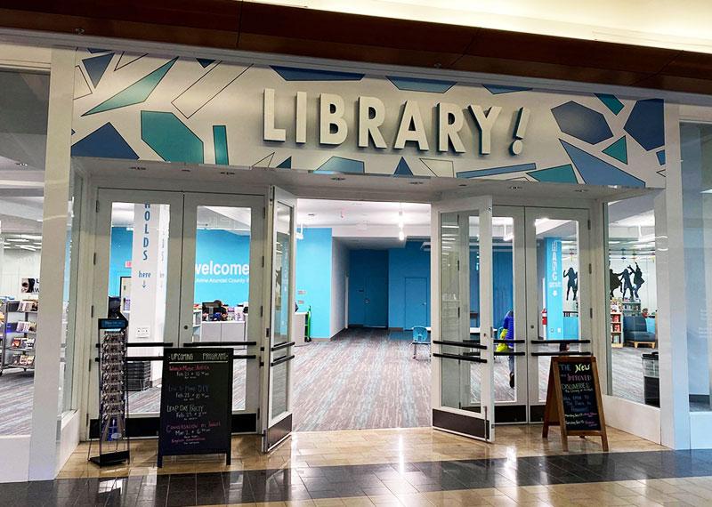 Discoveries: The Library at the Mall