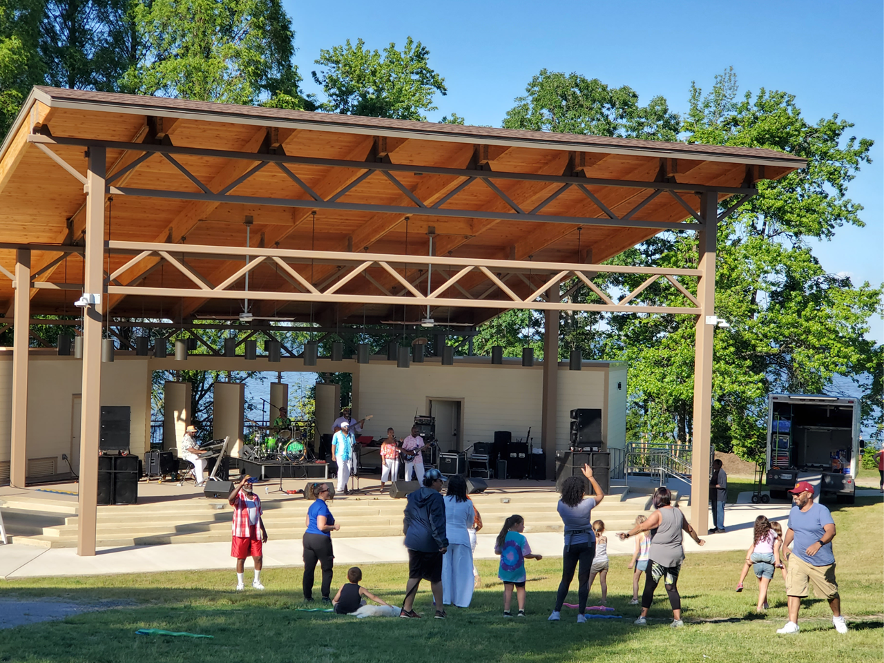 Downs Park Bayside Concert Stage